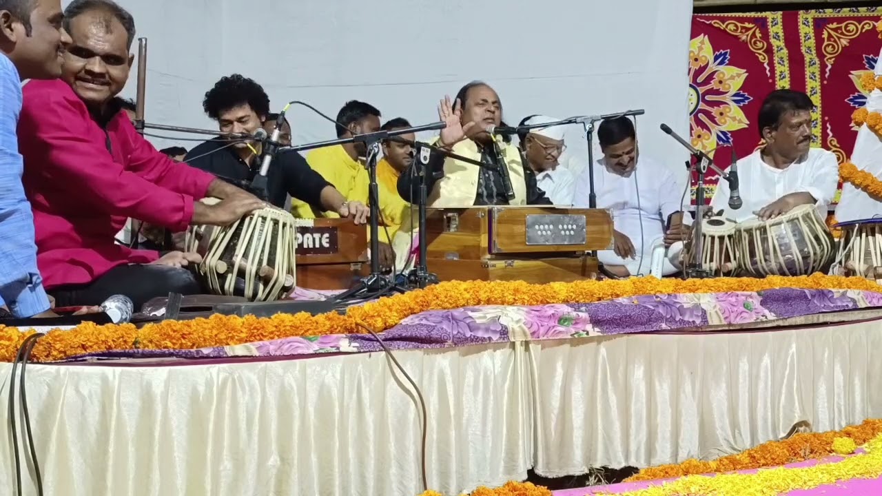 विठ्ठल मंदिर तळेगांव दाभाडे श्री बाळासाहेब वाईकर याचे भजन व तबला साथ पिंटूबाबा व गोविंद कुडाळकर
