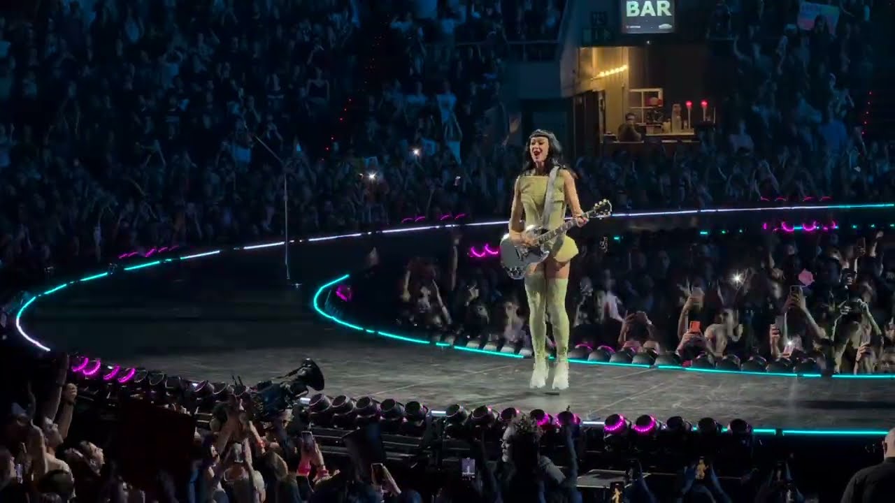 Koncert Katy Perry v Barceloně optikou Vivo X300 Pro (4K, 60 fps)