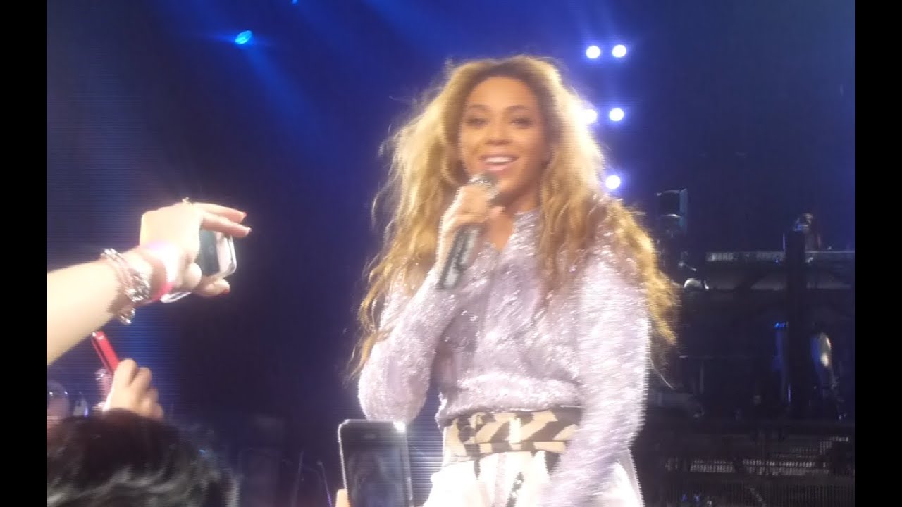 Beyoncé - Halo. (Mrs Carter Show World Tour, 09.05.13. Manchester) HD, Beyhive Pit.