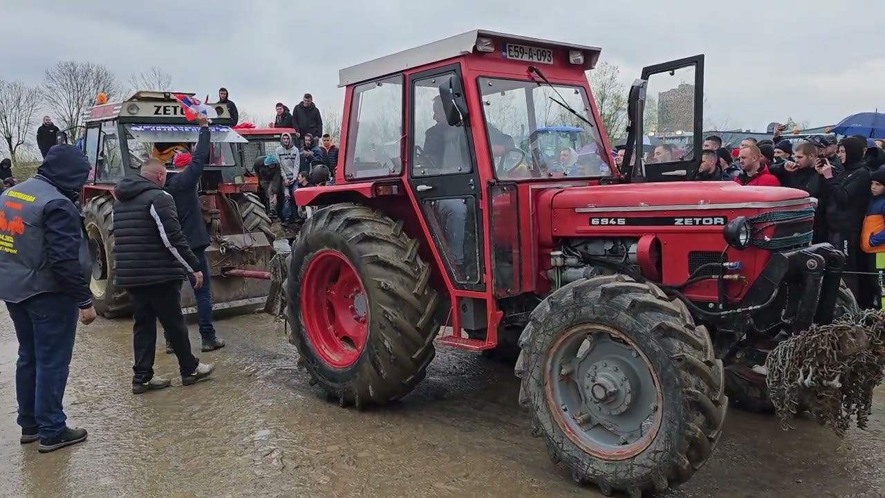 Zetor 7745 vs Zetor 6945