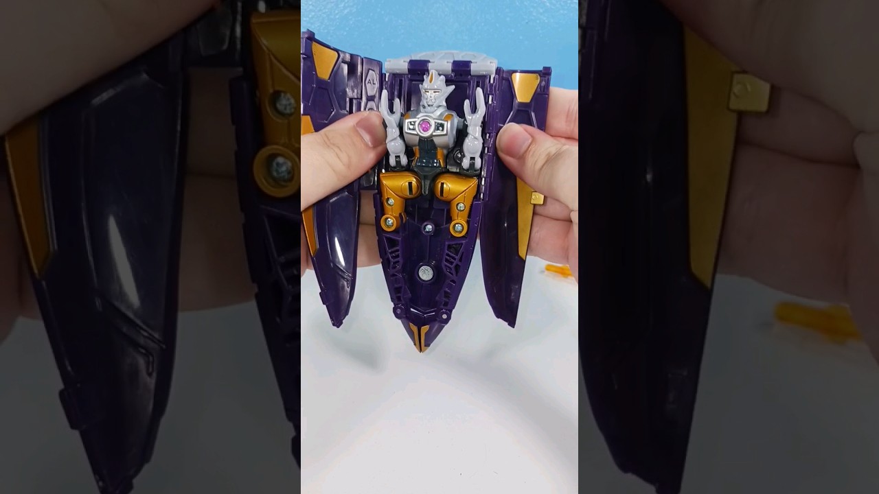 КОРОЛЕВА формовщиков! Кибертрон Делюкс Тандербласт