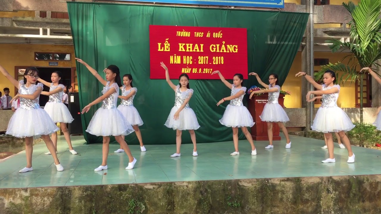 Múa: Chắp cánh ước mơ của học sinh lớp 6