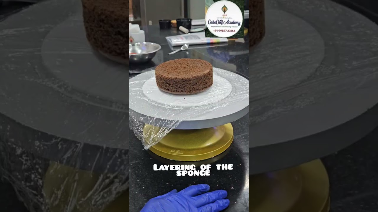 What you will learn in our professional baking class??? We tried to show you some of clips😊