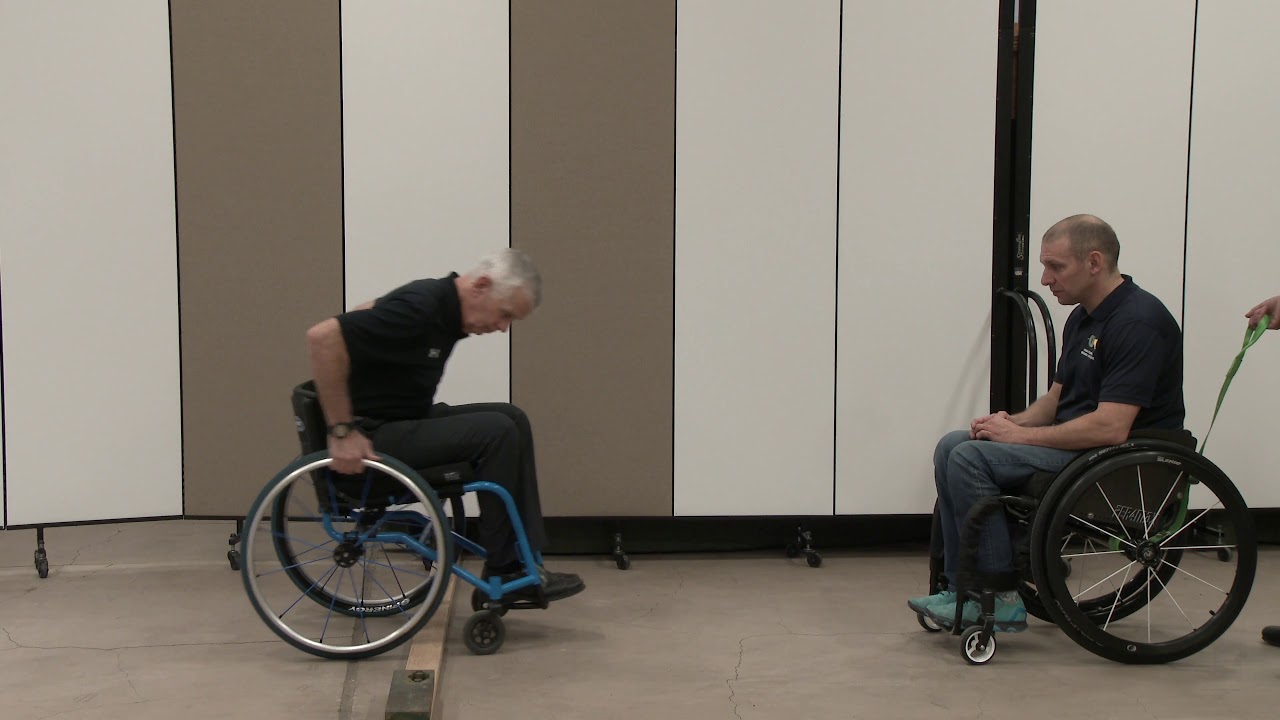 Motor-skills learning principle: example of demonstration