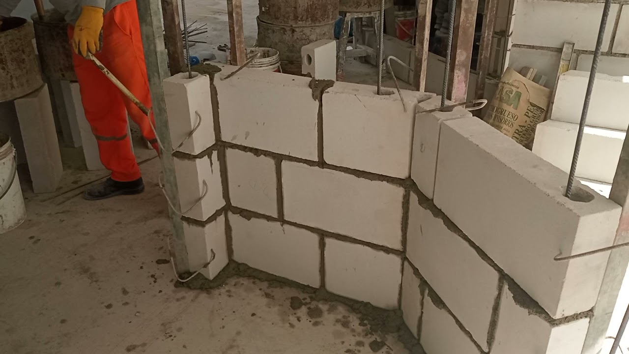 Ladrillo Blanco / Muros de Albañilería Armada