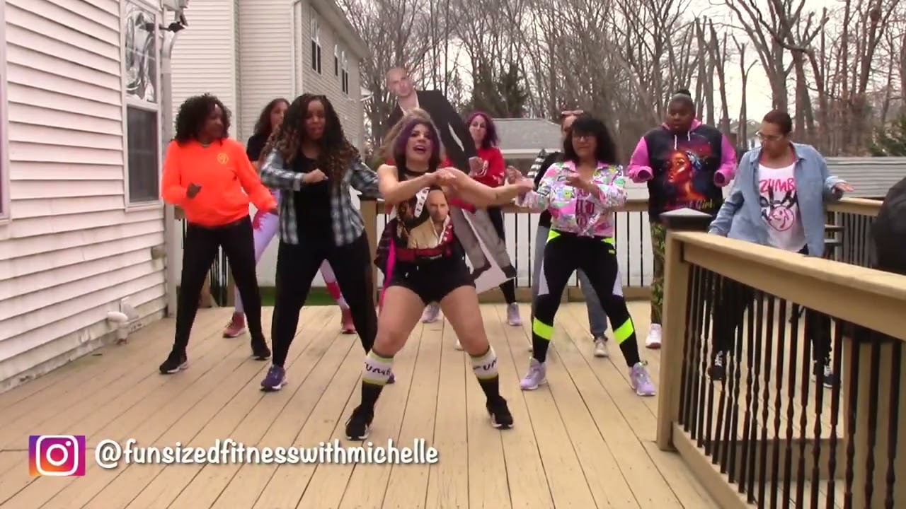 Showman - Pitbull Warm Up Mix by DJ Dani Acosta - Zumba Fitness Choreography