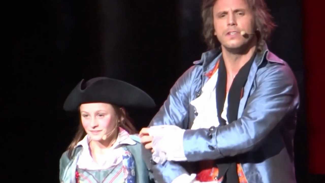 1789 Au palais Royal David Ban Live HD