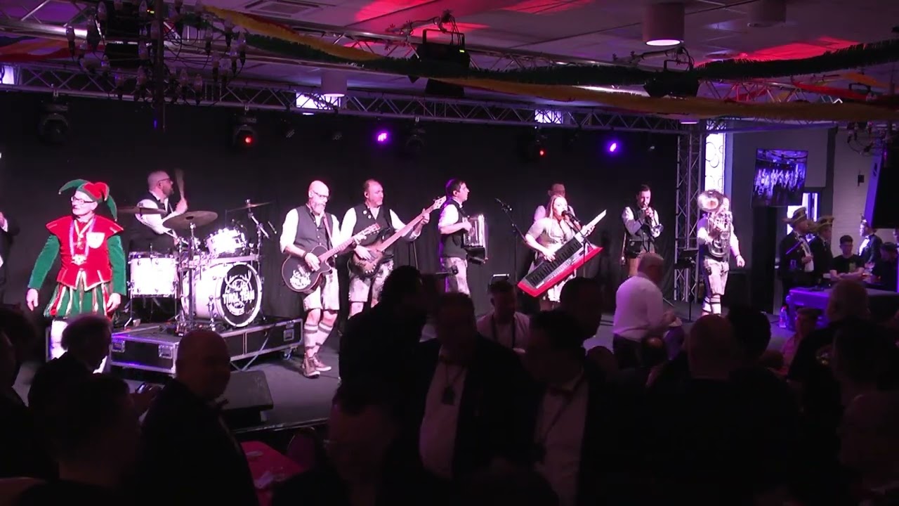 Das Tirol Team - Atemlos (Live op de Herrenzietsung Kerkrade)
