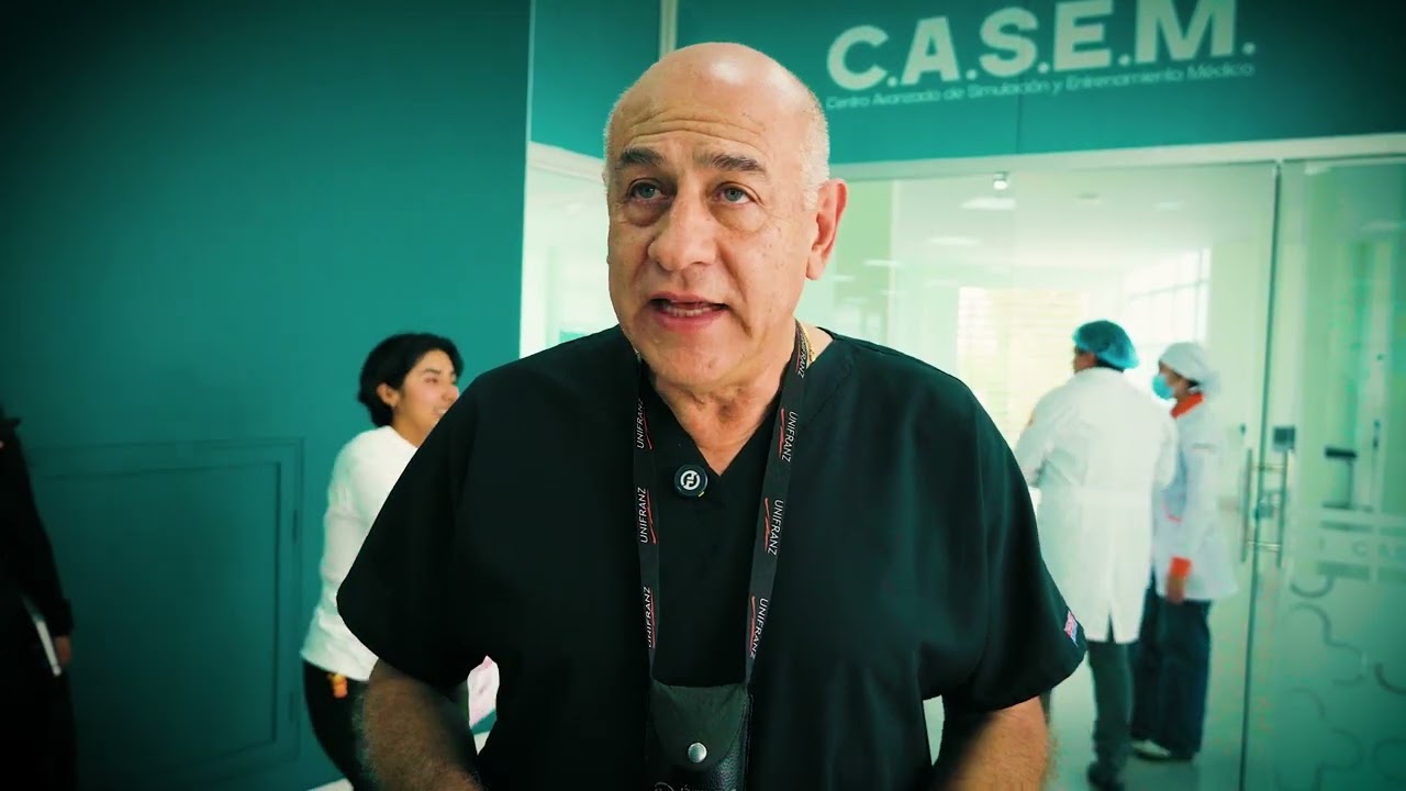 El Decano de la Facultad de Medicina de Unifranz, Dr. Gastón Cornejo, explica que es el ECOE.