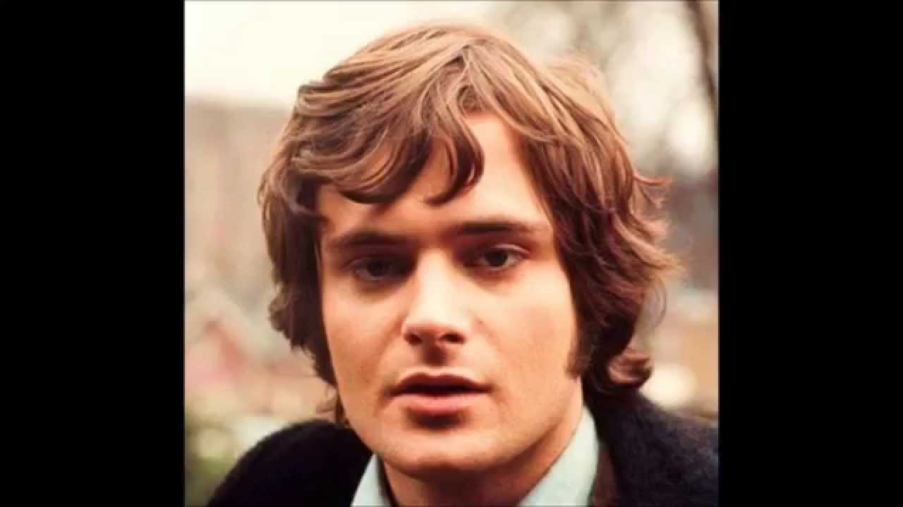 Leonard Whiting sings 