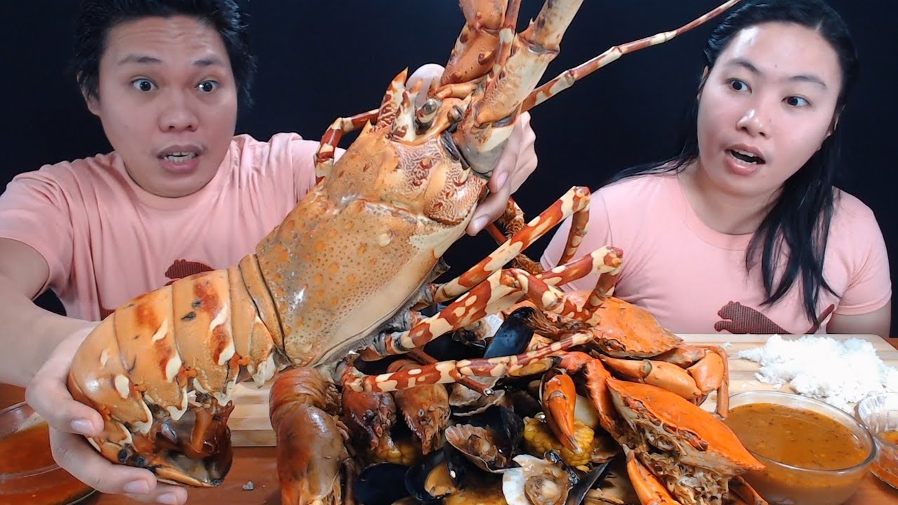 First Time Eating GIANT TIGER LOBSTER + SEAFOOD BOIL OVERLOAD Mukbang |Sponsored by @marteatendido5015