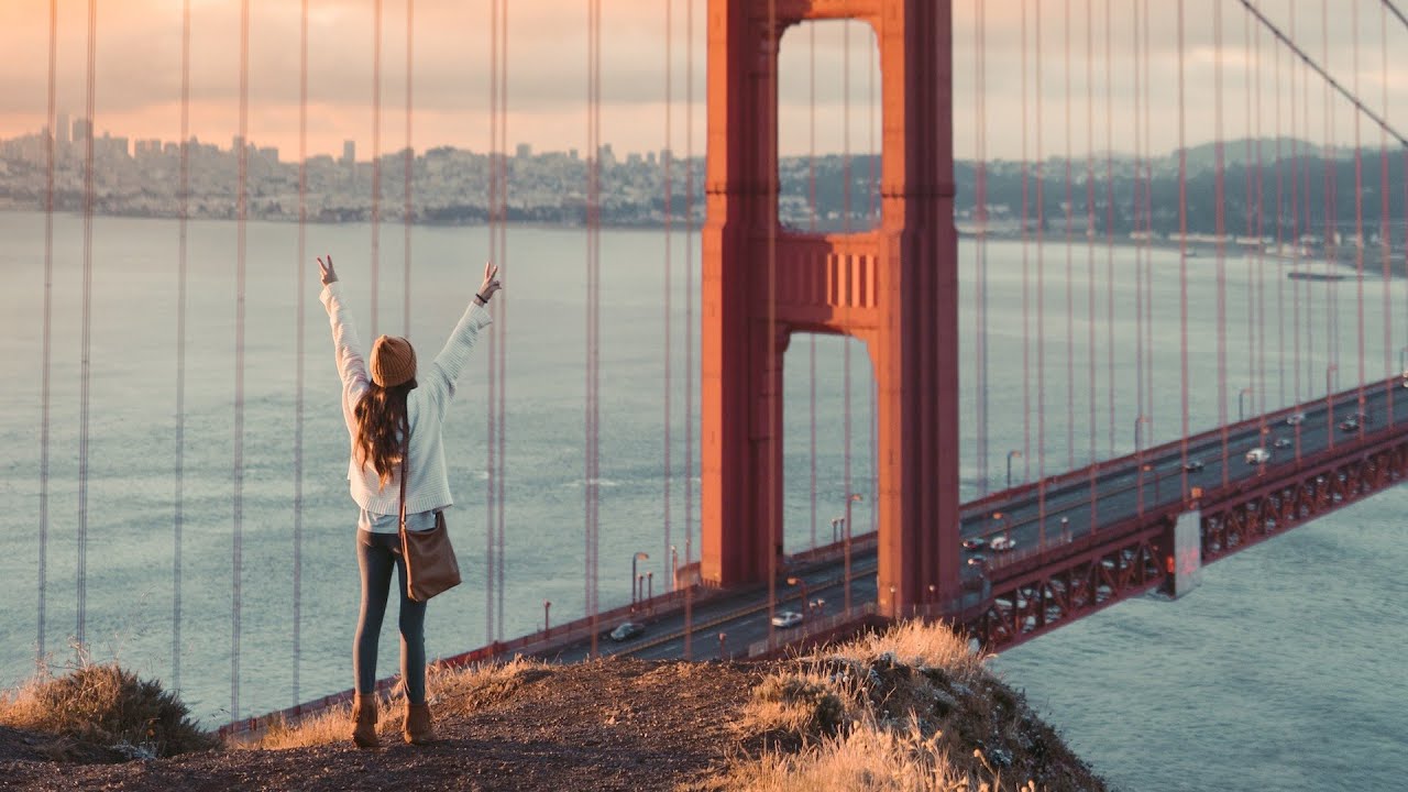 Happy Music | Uplifting Music | Big City Ambience