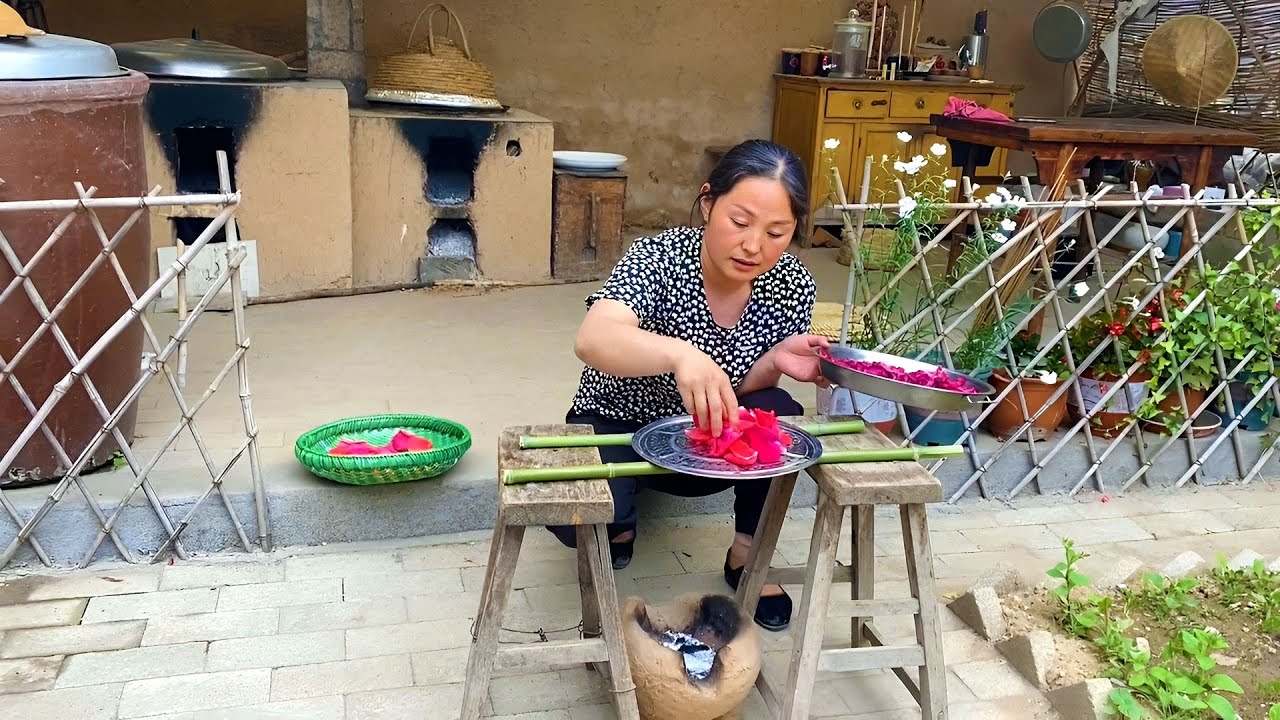 口红还在买吗？棉儿姐教你用古法自制天然口红，上唇润泽漂亮【农村棉儿姐】