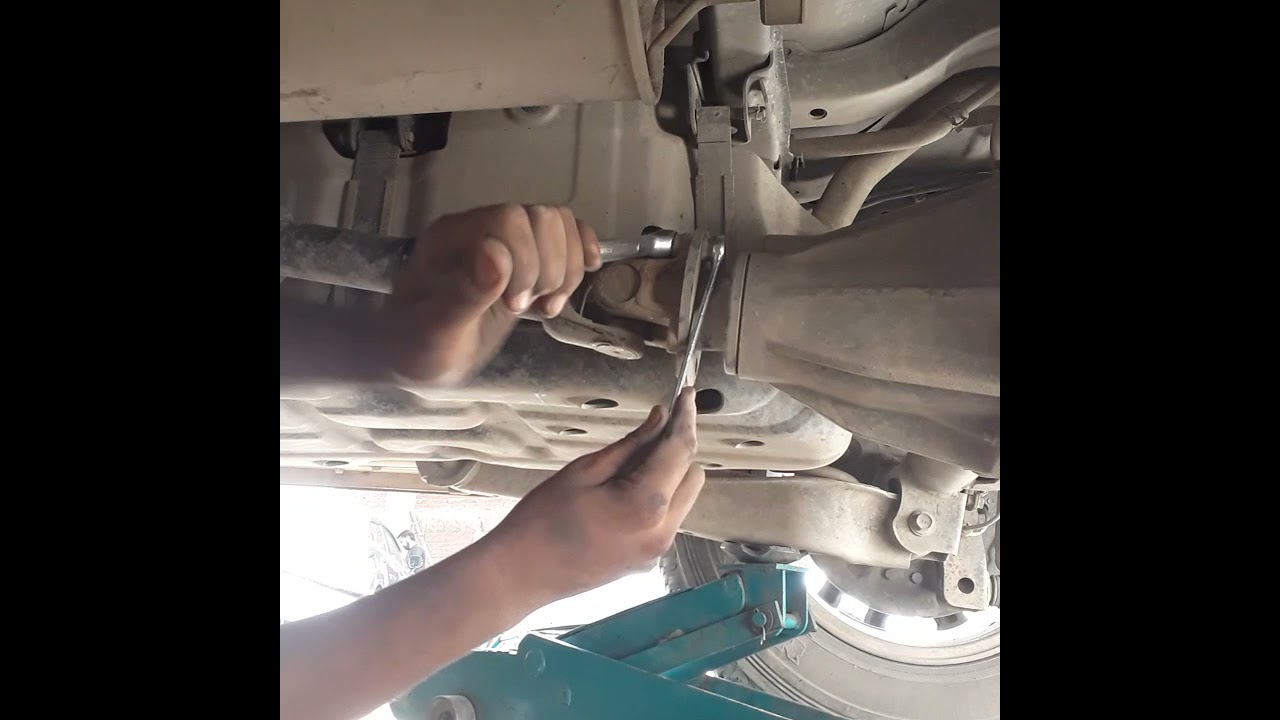 Open Propeller Shaft Of Toyota Fortuner