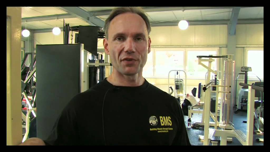 BMS-Athleten Berend Breitenstein und Ralf Szesny beim Brusttraining