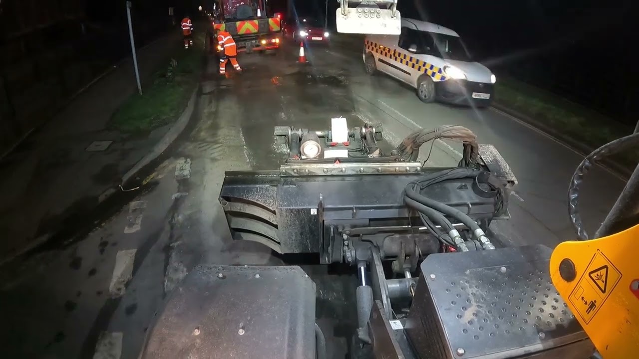REPAIRING POTHOLES WITH THE JCB POTHOLE PRO #jcbpotholepro