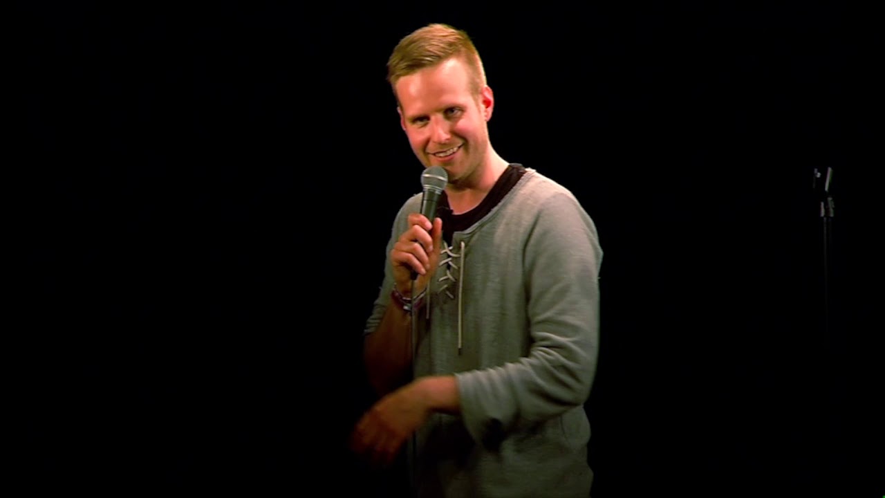 Tommi Tuominen: Vaarallinen tehtävä Stand Up