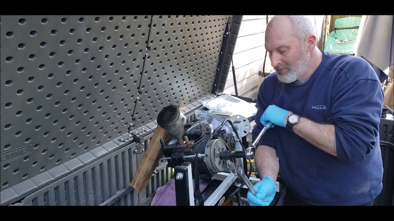 1983 YZ490 project motor tear down 