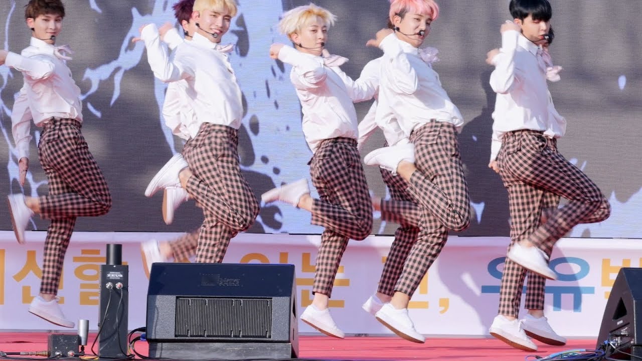 원포유 14U : 뚜루뚜루 Dooroo Dooroo : 직캠 fancam : 2018 우유의날 : 일산