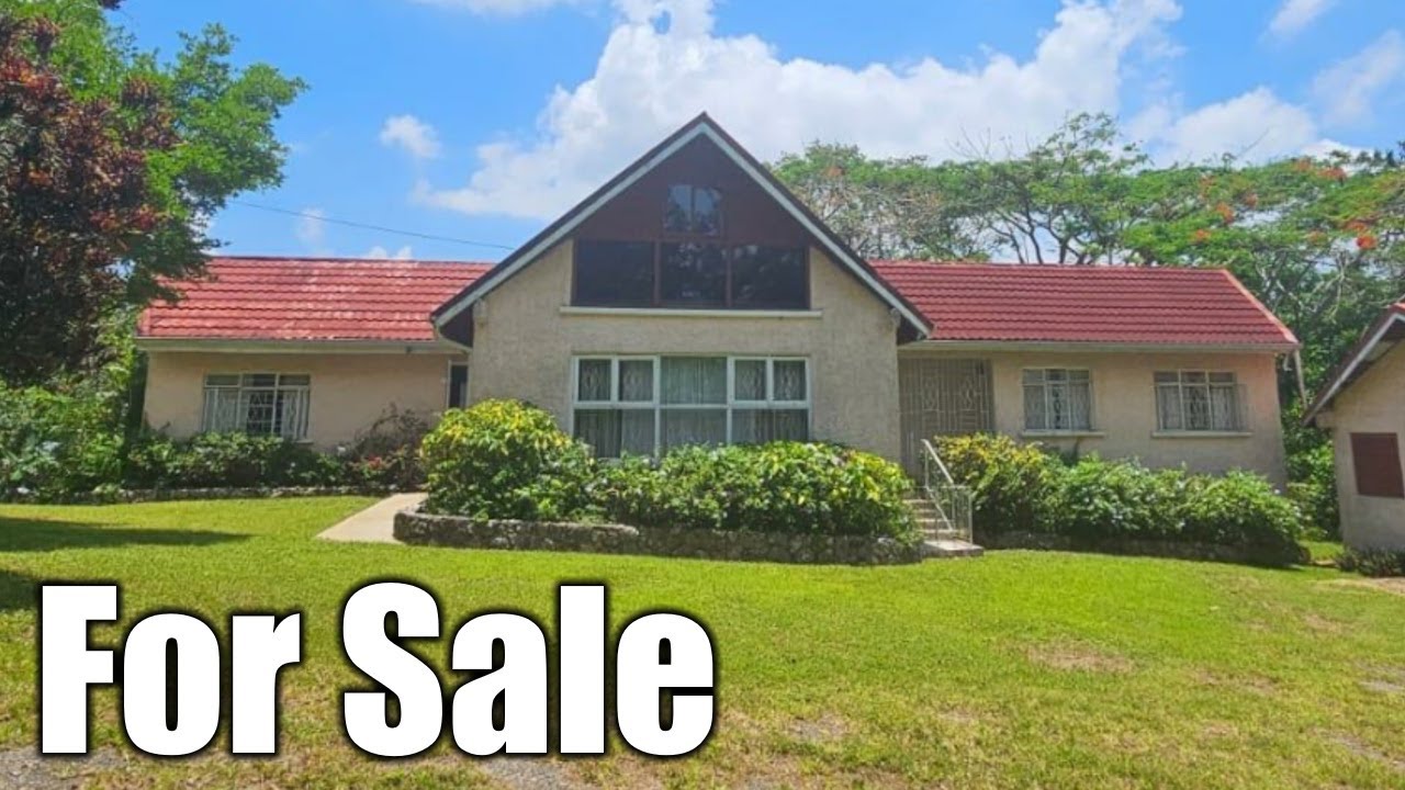 3 Bedrooms 2 Bathrooms House For Sale at Woodlawn Close, Mandeville, Manchester, Jamaica