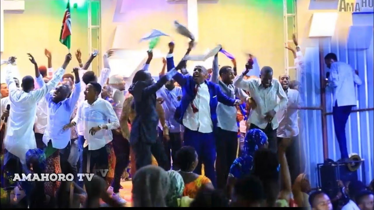 APOTRE NTEZIRYAYO MWIYEREKWA RIKOMEYE MUSEZERE  MURAGIYE BIBAYENKA 2015 NAIROBI IGISIRIMBA BY DAVID