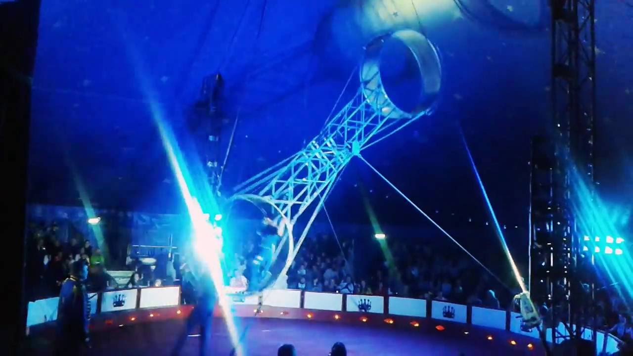 Circus Starr Wheel of Death