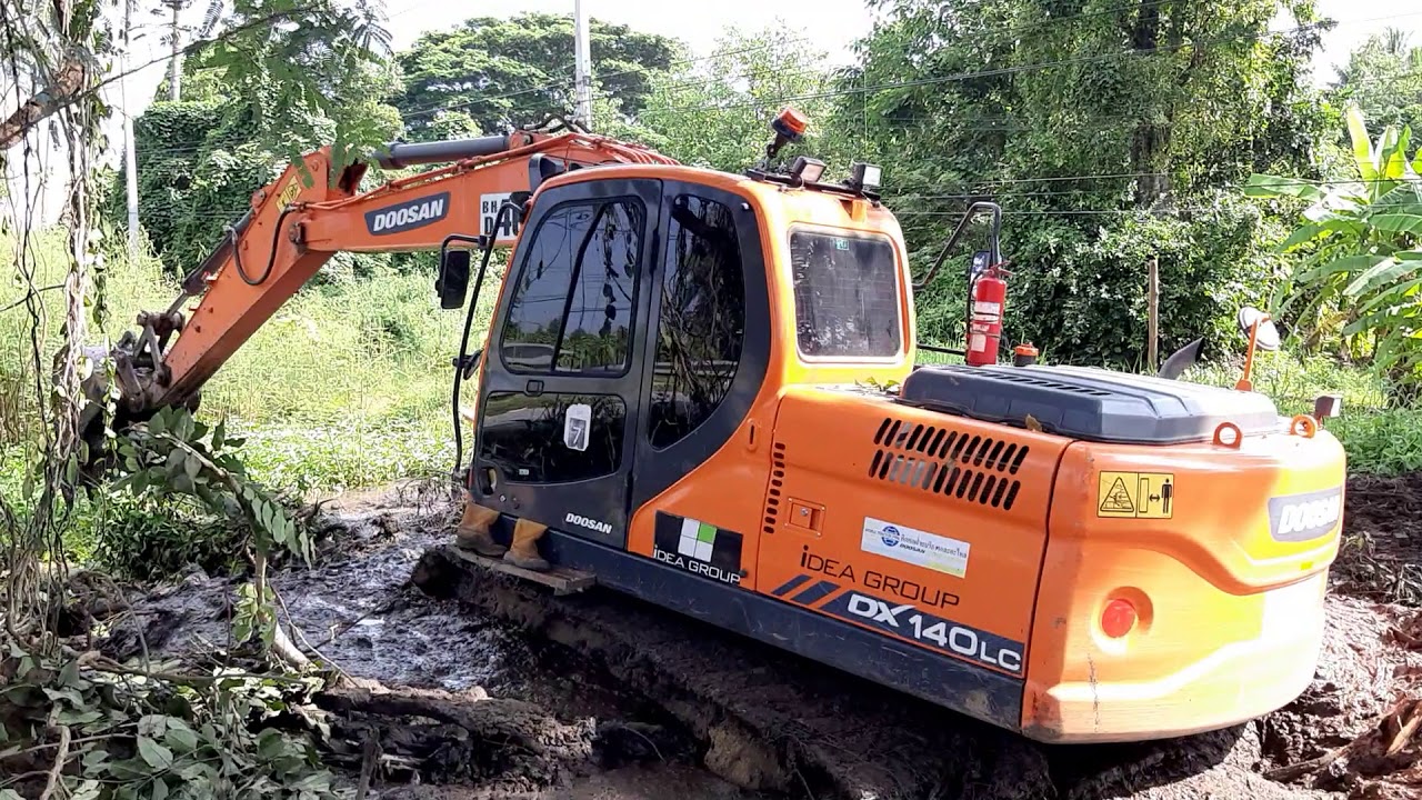 DOOSAN DX140LC ลงเล่นโคลน เคลียริ่งไม้ มีฮาครับ excavator EP.5509
