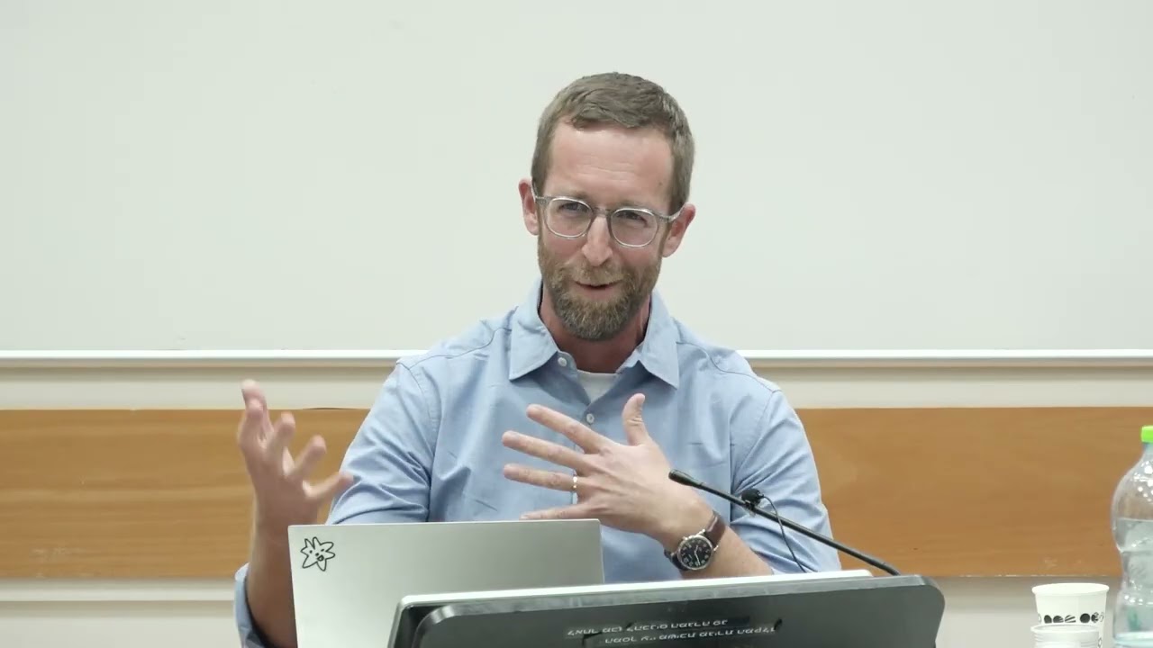 פרופ' אורי אברונסון בכנס בנושא פיצול תפקיד היועמ