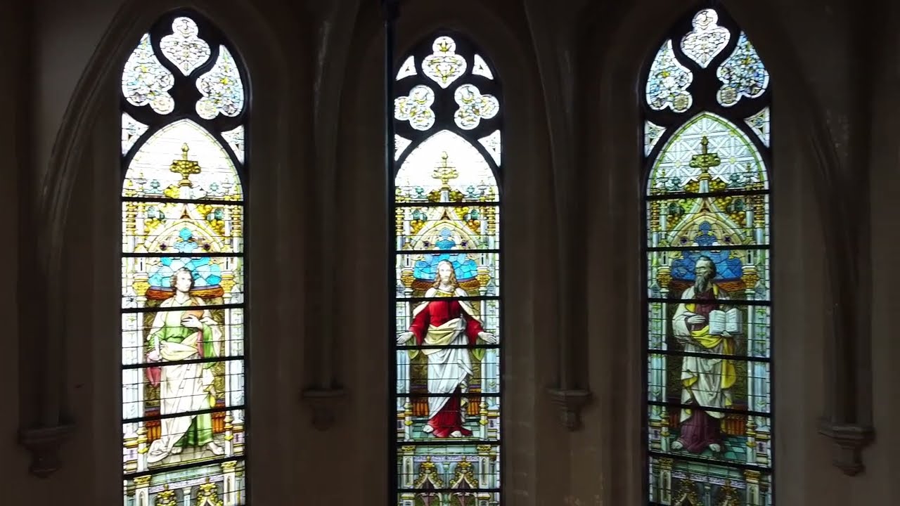 Met een drone op bezoek in de Brabantse Olijfberg (gothische kerk te Antwerpen)