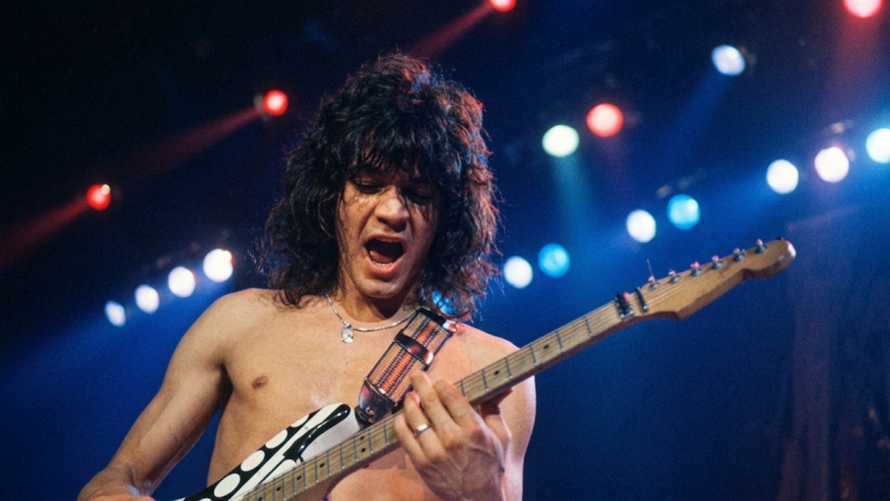 Van Halen - Unchained | Live at Oakland Coliseum Stadium (1981)