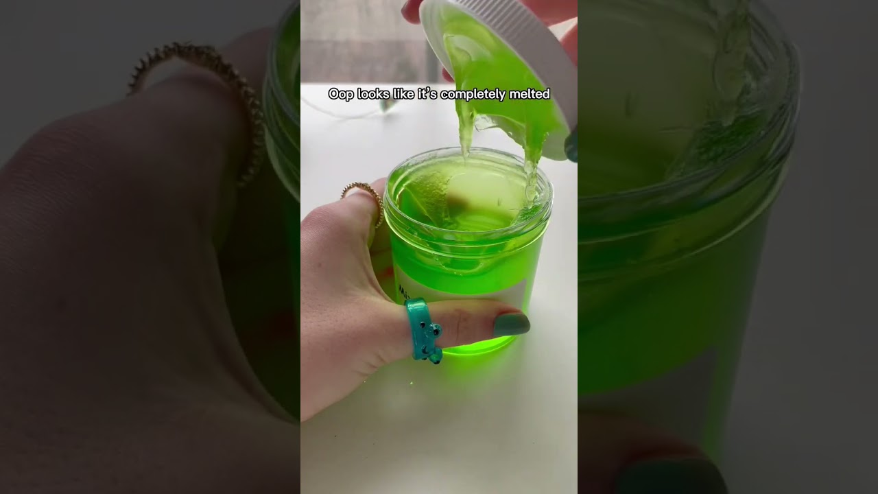 Reviewing 1 YEAR OLD RETURNED SLIME PACKAGES! 😱🤢