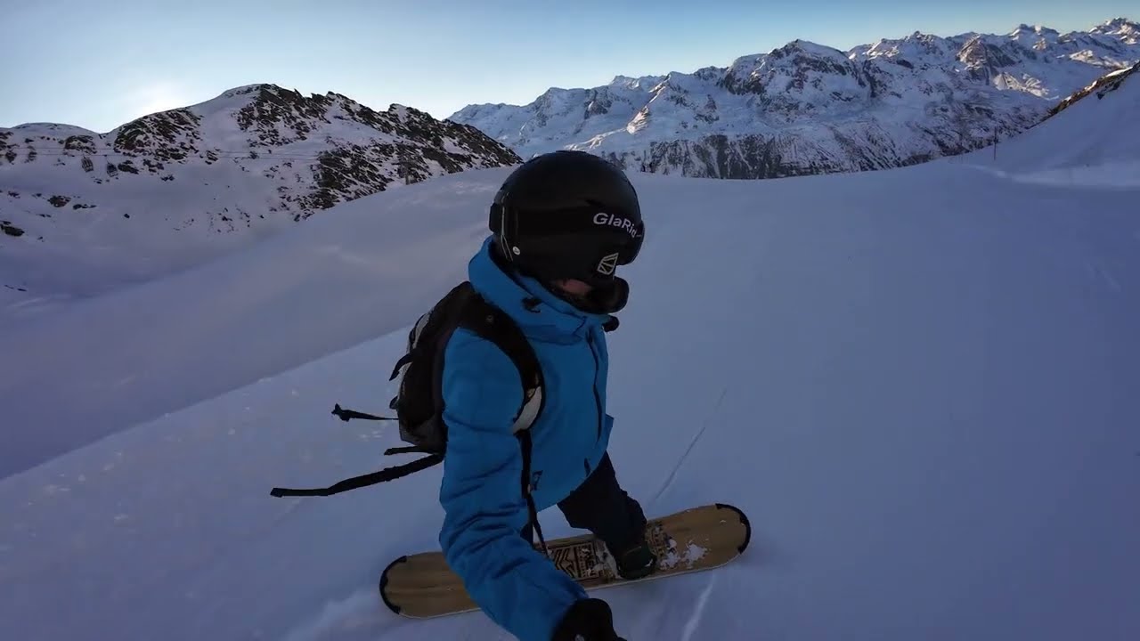 Snowboarden durch das Schneeparadies in Hochgurgl im Ötztal.