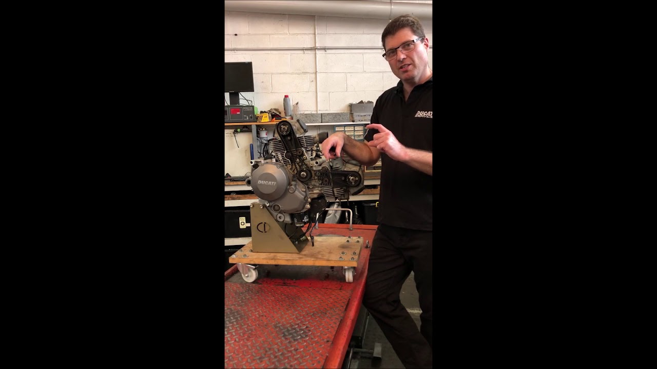 Ducati 659 696 796 Engine - Valve clearance, Timing belts Cam timing - part 1