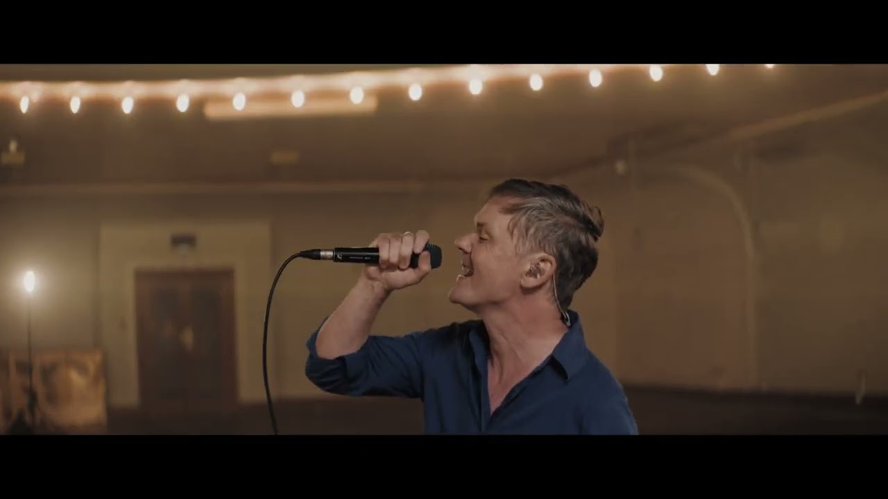 Idlewild - 'Stay Out Of Place' (Live)