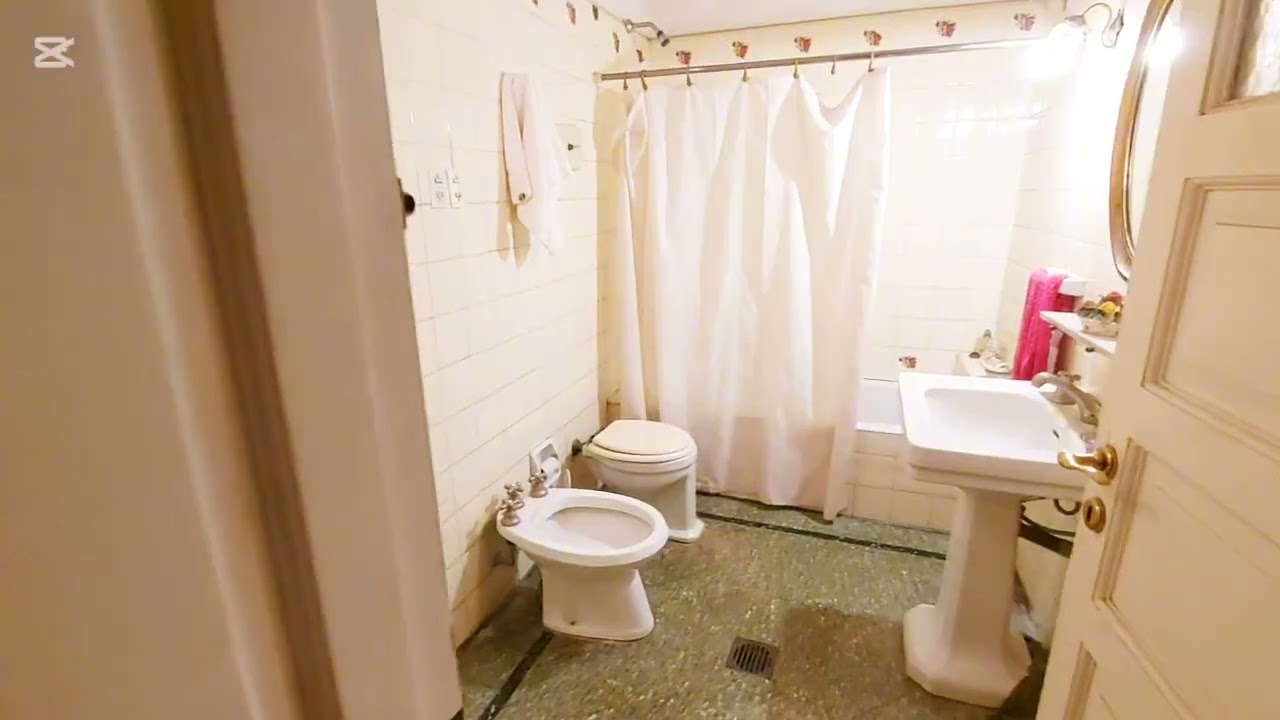 Venta Casa colonial única Flores /Floresta