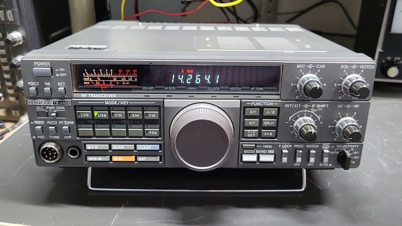 Kenwood TS-440S HF Transceiver