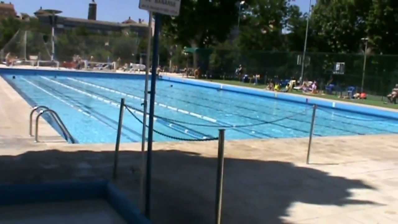 Visitando el Centro Natación Helios de Zaragoza. Por José Luis.