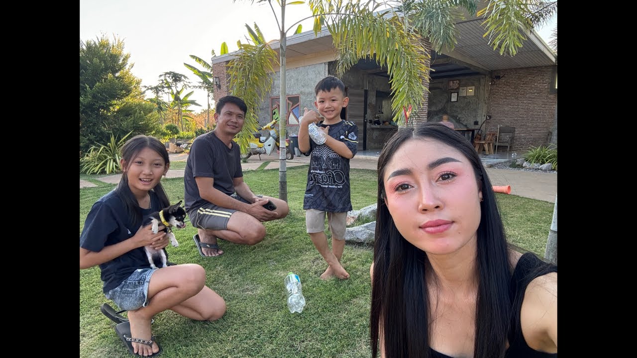 เขยลาว กำลังถ่ายทอดสด!สวัสดีปีใหม่