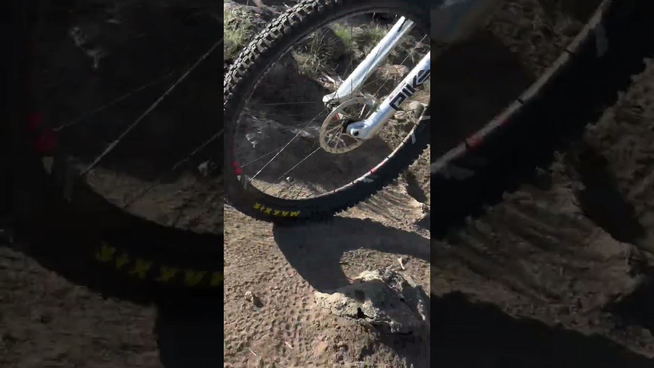 MTB FOOTWORK: PEDAL TIMING & RATCHETING | Ladies Mountain Bike Skills