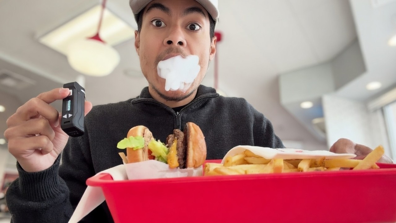 Cart at In-N-Out Burger