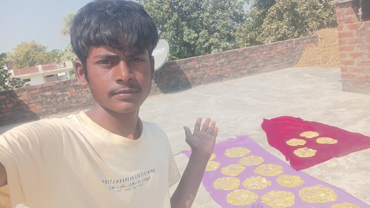 First time ghar pe papad banaen akele 🥟🥟