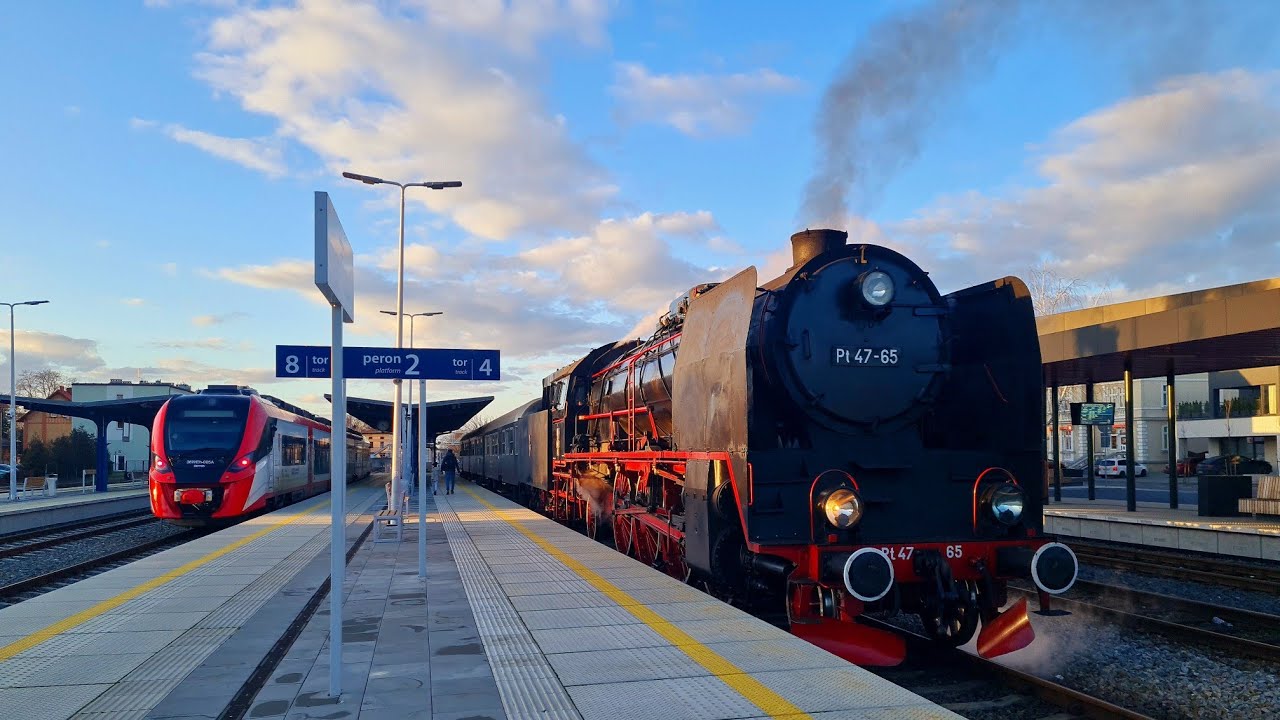 Wolsztyn, przyjazd Pt47-65 z pociągiem 77818 ze Zbąszynka, 13.02.2024.