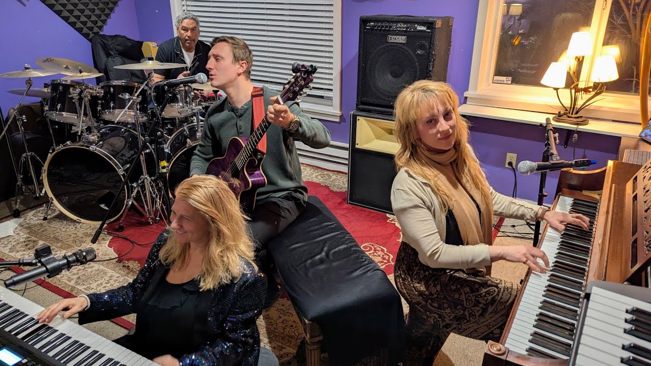 Emerald City Cats playing an original song 'Mice in the Field' on 01.24.26