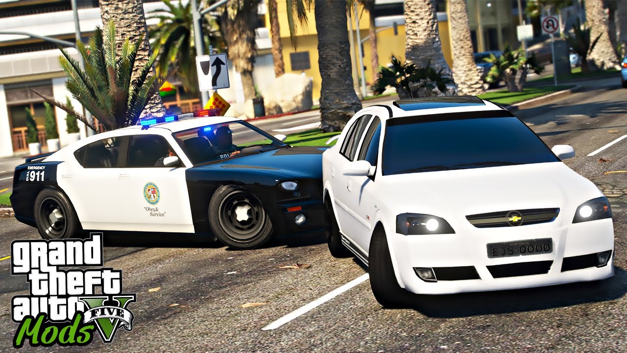 Fuga da Policia Com CHEVROLET ASTRA GSI 16V 2.0 - GTA 5 MODS