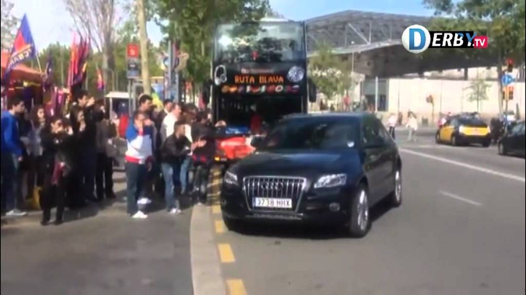 l'arrivée des joueurs du Barça au camp Nou