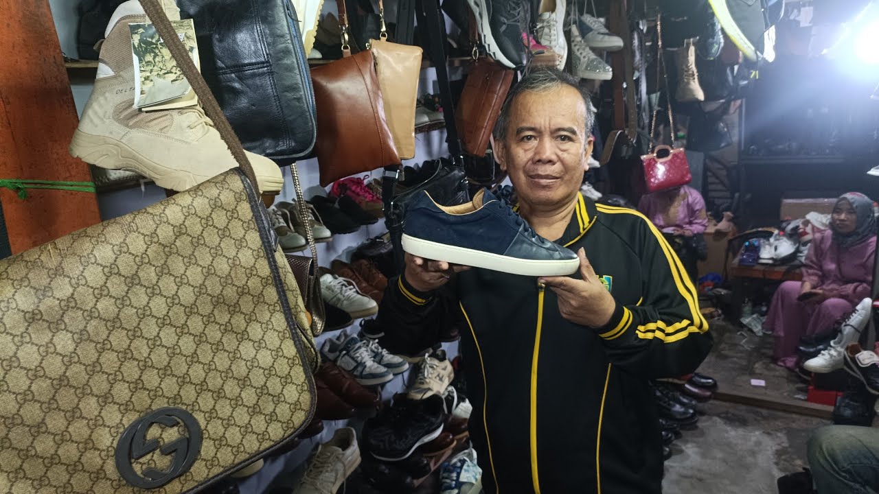 SEPATU BRANDED ‼️ MODEL TERBARU ADA DI PASAR PONCOL | KIOS  PAK ADE AZKA