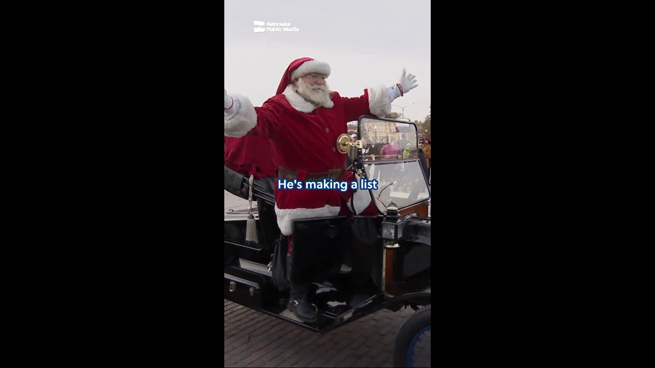 This Town Became a Holiday Movie Overnight 🎅🎄