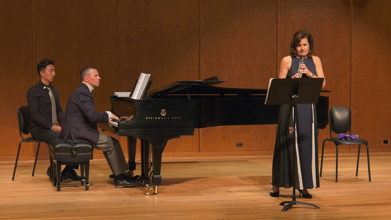 Summer Song, Miguel del Aguila. Nancy Ambrose King, oboe, Michael Adcock, piano