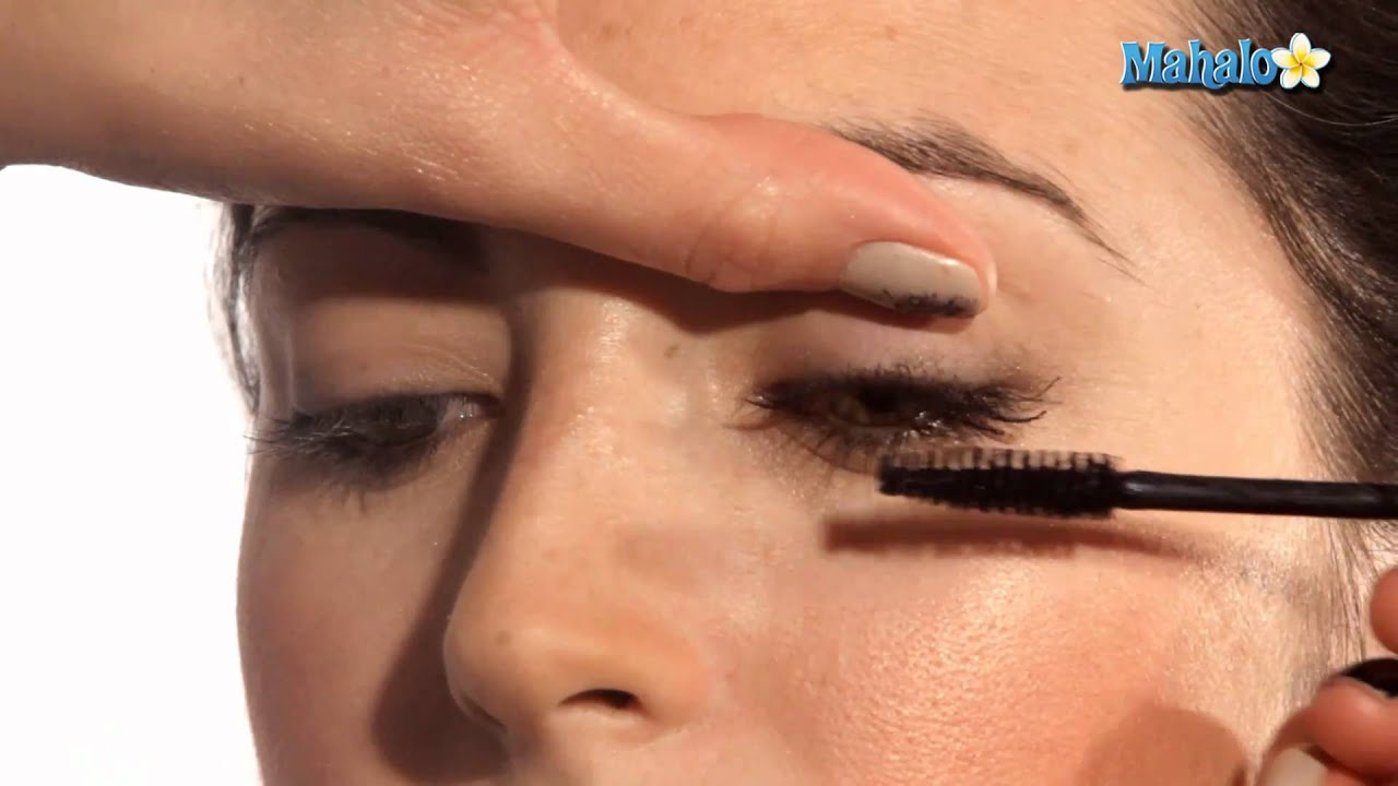 How to Apply Mascara