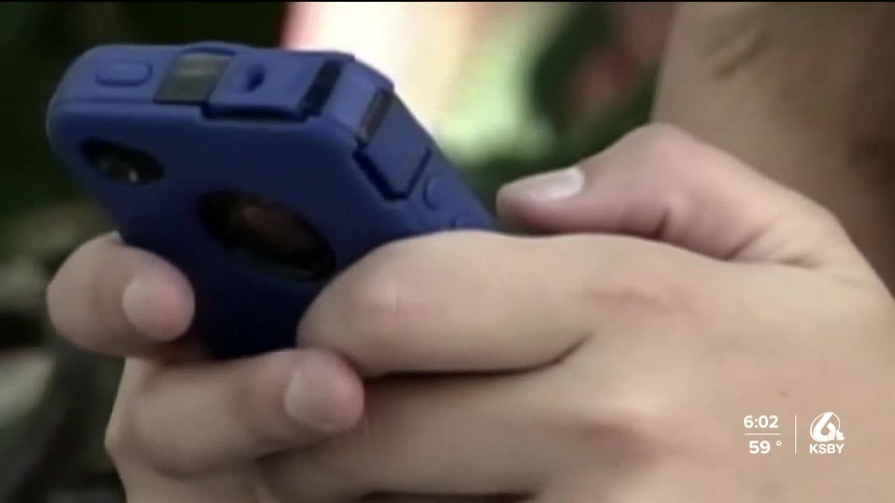 FBI warns of an increase in &ldquo;sextortion&rdquo; crimes targeting teenage boys